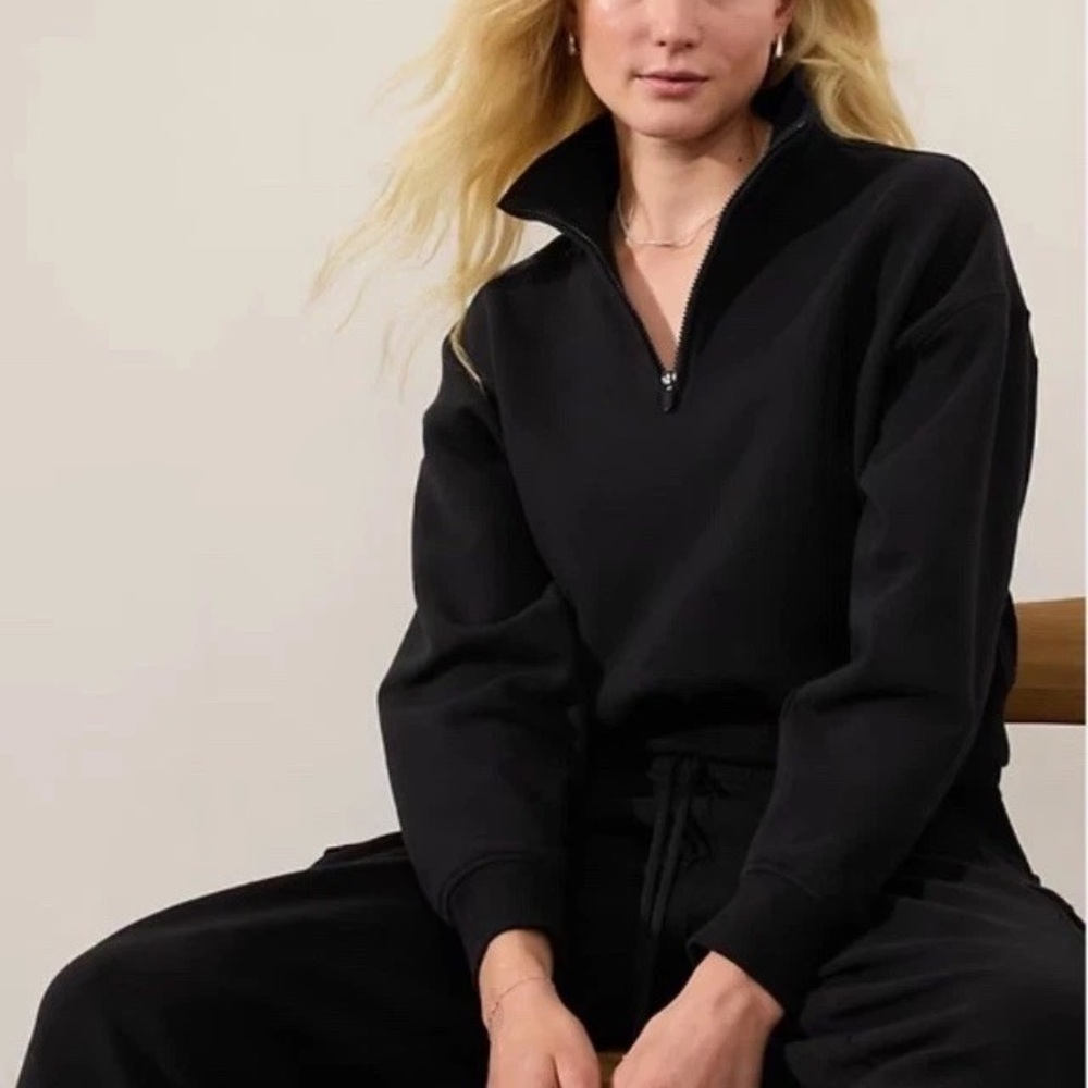 Athleta Forever Fleece 1/2 Zip XL Black Cropped Pullover Sweatshirt Lounge Wear.